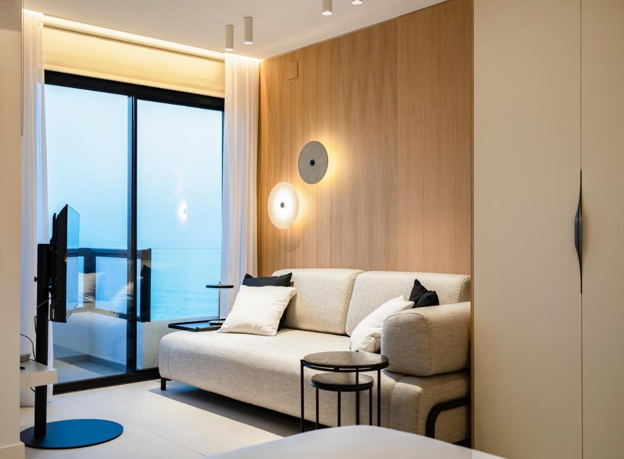 Aloha Apartamentos - Primera Linea De Playa - Vista Al Mar Benalmádena Eksteriør bilde